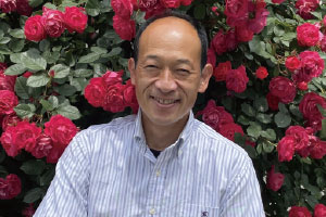 ローズガーデン園長 武内